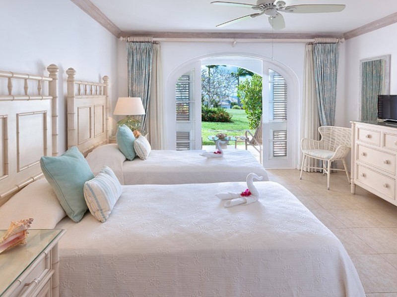 3 bed Gated Community, Golf Resort For Sale in St. James, - thumb 3