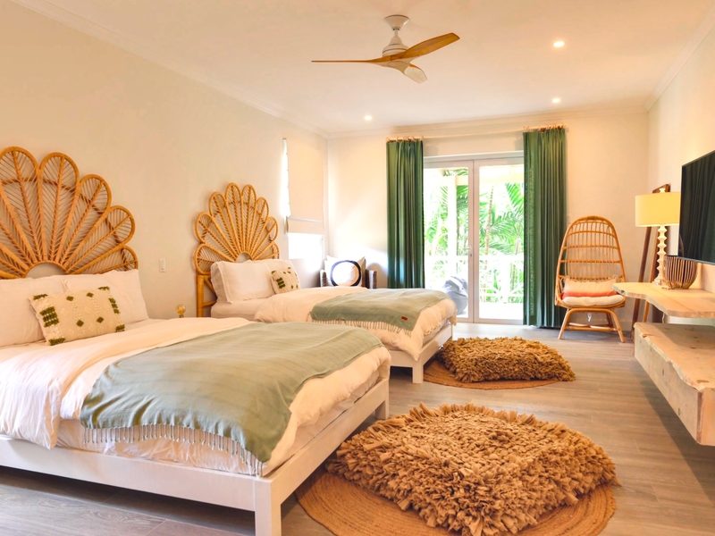 7 bed Luxury, Residential Properties For Sale in St. James, - thumb 13