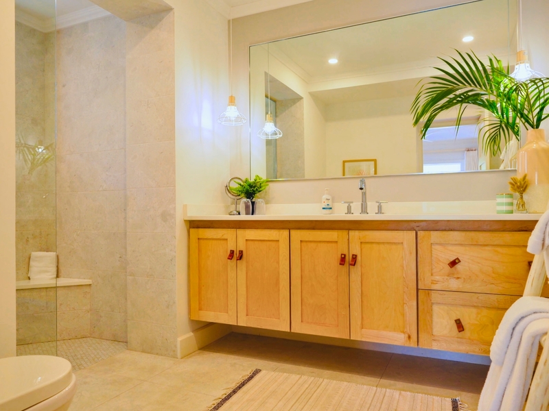 7 bed Luxury, Residential Properties For Sale in St. James, - thumb 11