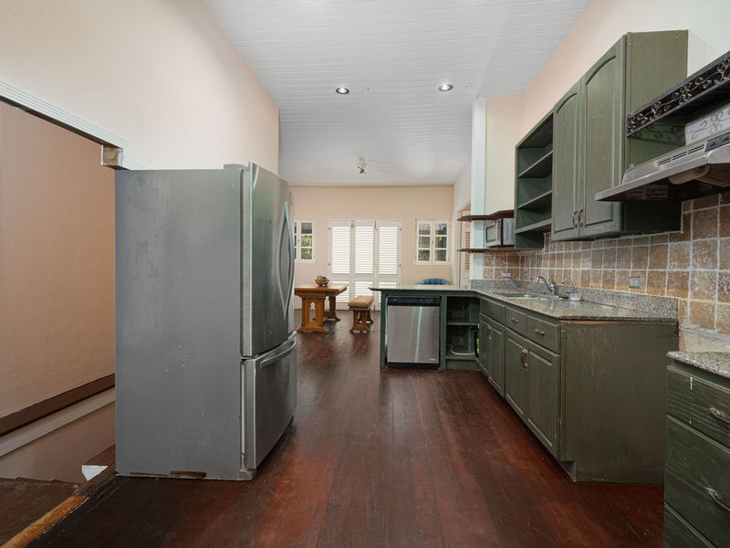 5 bed Residential Properties, Single Family Home For Sale in St. Joseph, - thumb 4