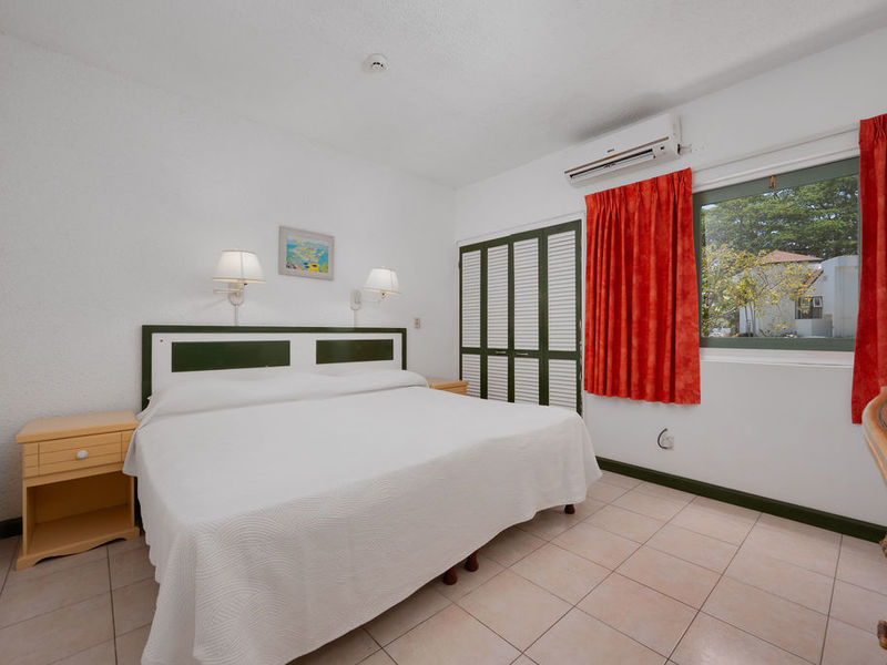 1 bed Gated Community, Golf Resort For Sale in Christ Church, - thumb 9