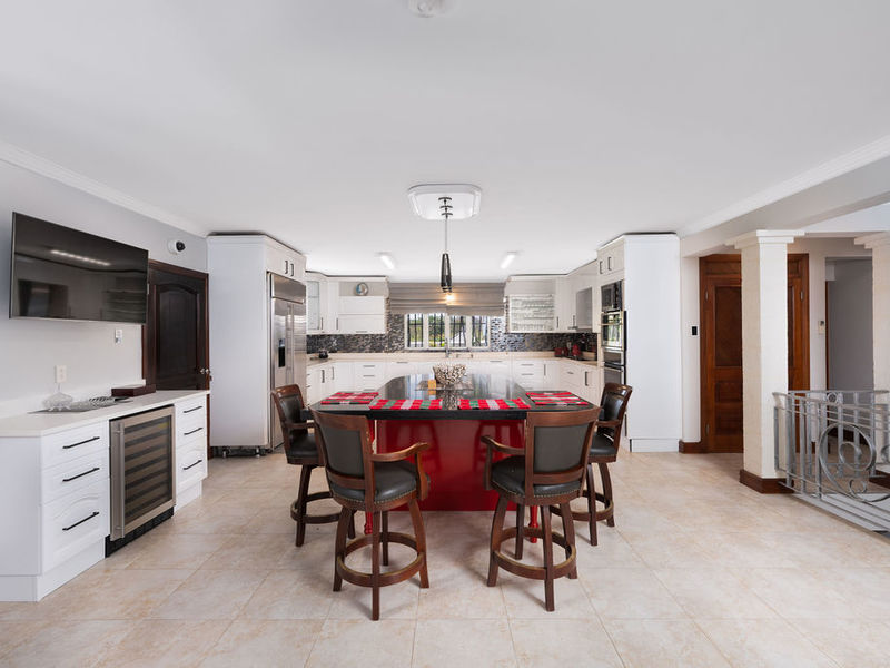 4 bed Luxury, Ocean View For Rent in St. Thomas, - thumb 5