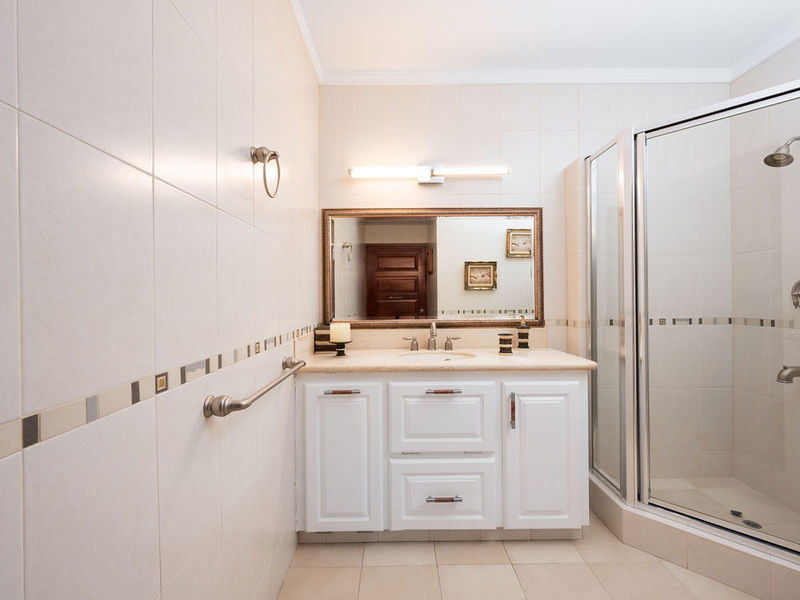4 bed Luxury, Ocean View For Rent in St. Thomas, - thumb 11