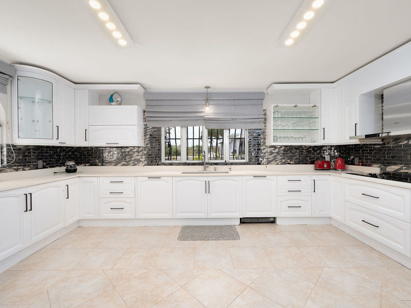4 bed Luxury, Ocean View For Rent in St. Thomas, - thumb 6