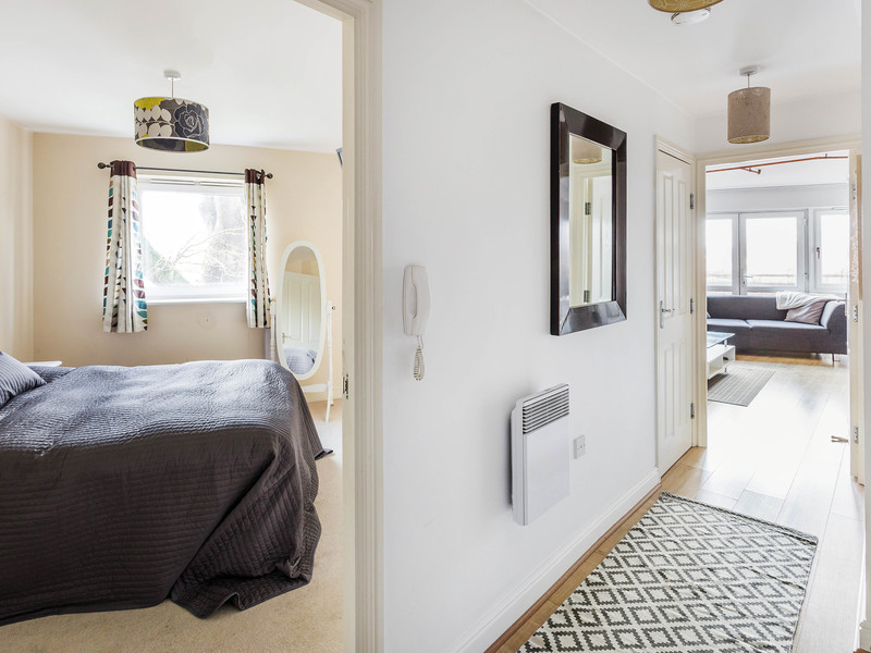 1 Bed Apartment To Rent in Crawley