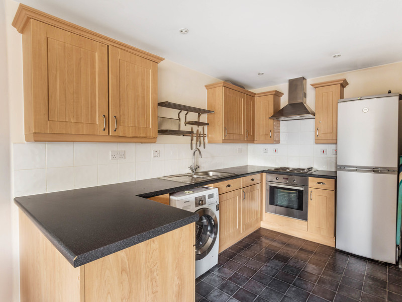 1 Bed Apartment To Rent in Crawley