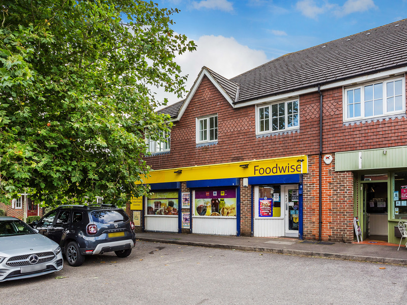 2 Bed Apartment To Rent in Horley