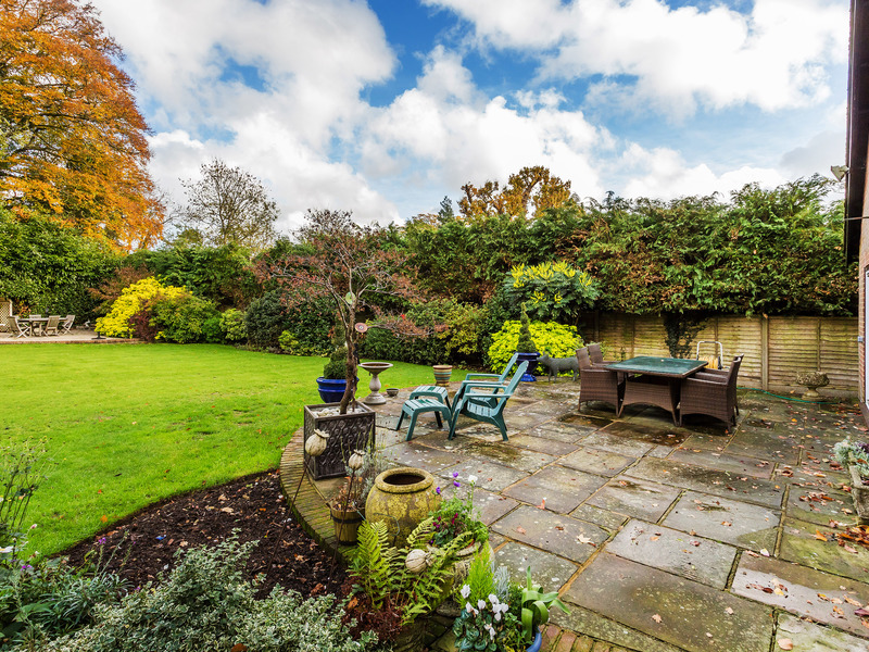 3 Bed House Semi To Rent in Chipstead