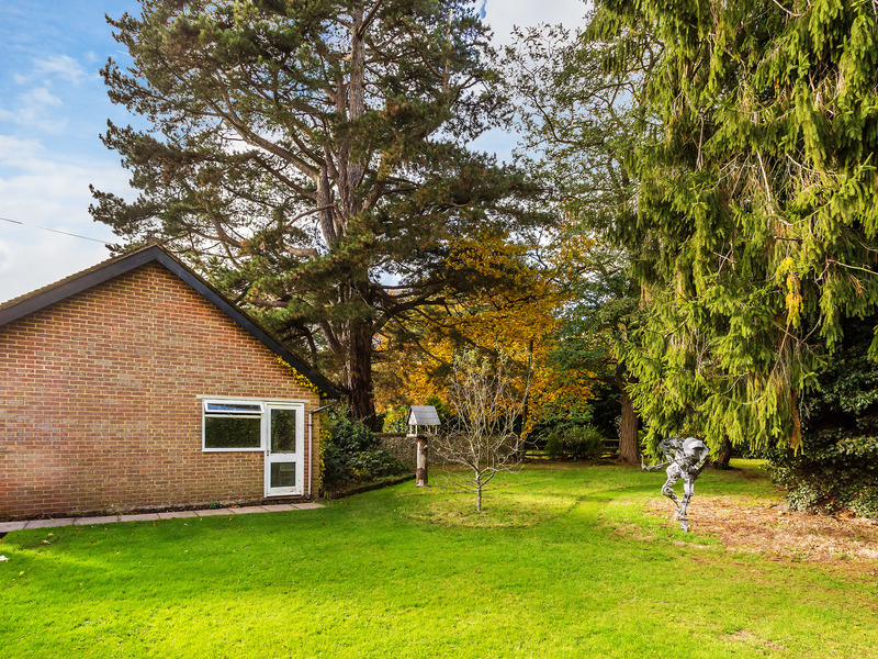 3 Bed House Semi To Rent in Chipstead