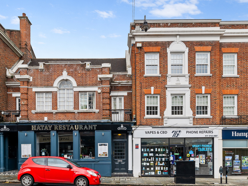 2 bed Apartment For Rent in Reigate, Surrey - 3