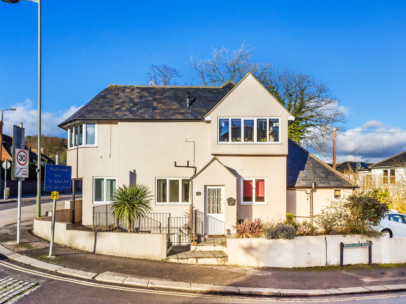 1 Bed Apartment To Rent in Redhill