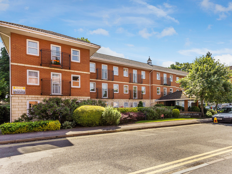 1 bed Apartment For Rent in Reigate, Surrey
