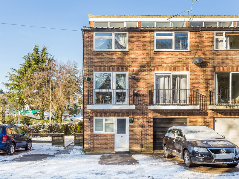 1 Bed Apartment To Rent in Warlingham