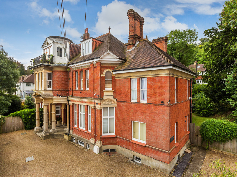 3 Bed Apartment For Sale in Kenley