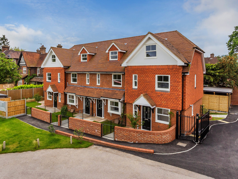 3 Bed House Townhouse For Sale in Dorking
