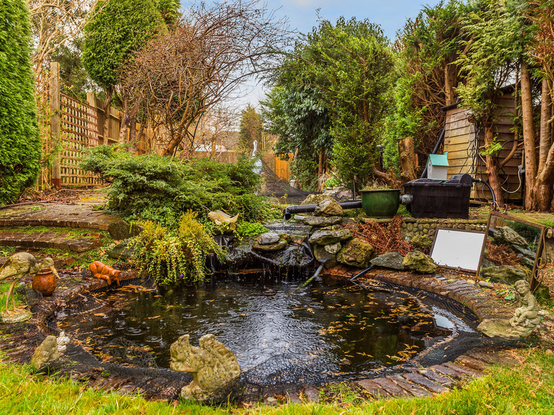 2 bed House - Semi For Sale in Redhill, Surrey - 2