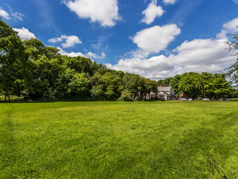 3 bed House - Semi For Sale in Caterham, Surrey - 3