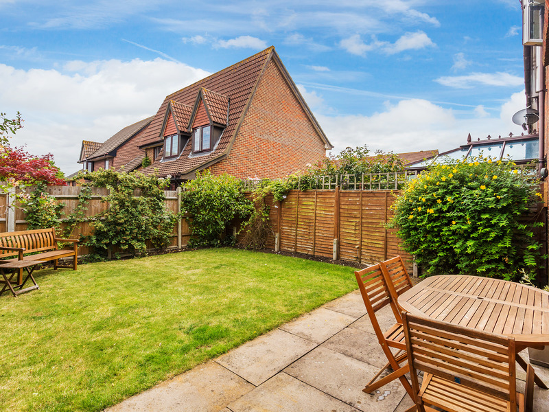 3 bed House - End Terrace For Sale in Croydon, Surrey - 2