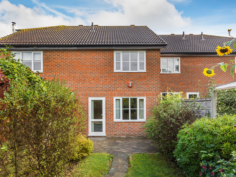 2 bed House - End Terrace For Sale in Ashtead, Surrey