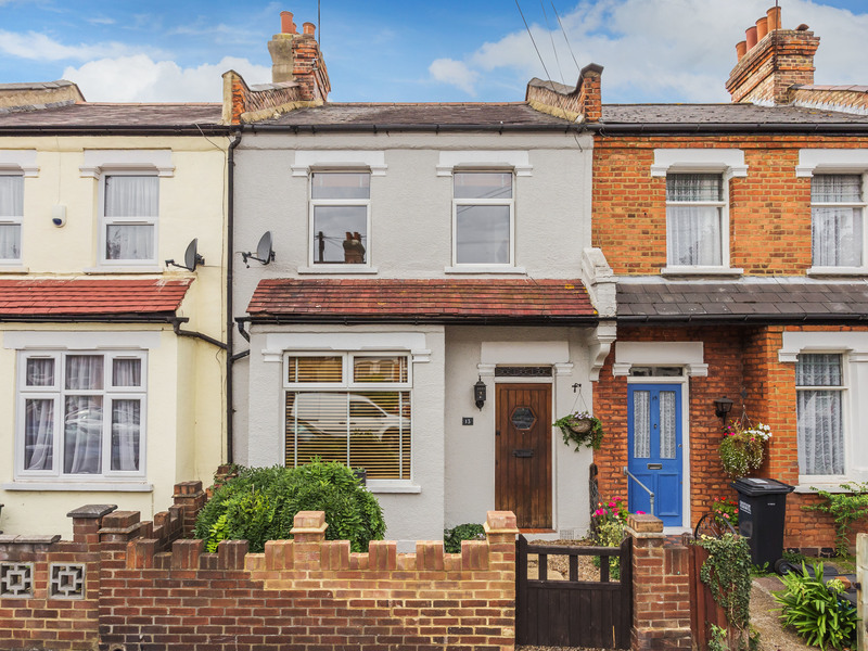 2 bed House - End Terrace For Sale in Croydon, Surrey - 2