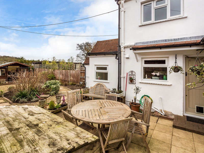 3 bed House - Semi For Sale in Warlingham, Surrey - 2