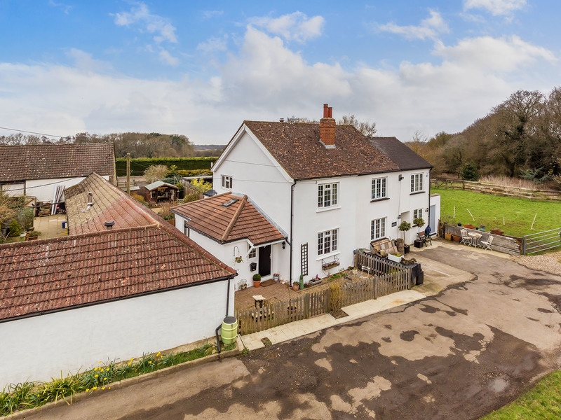 3 bed House - Semi For Sale in Warlingham, Surrey