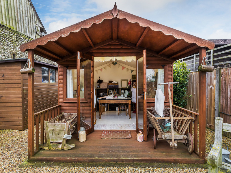 3 bed House - Semi For Sale in Warlingham, Surrey - 3