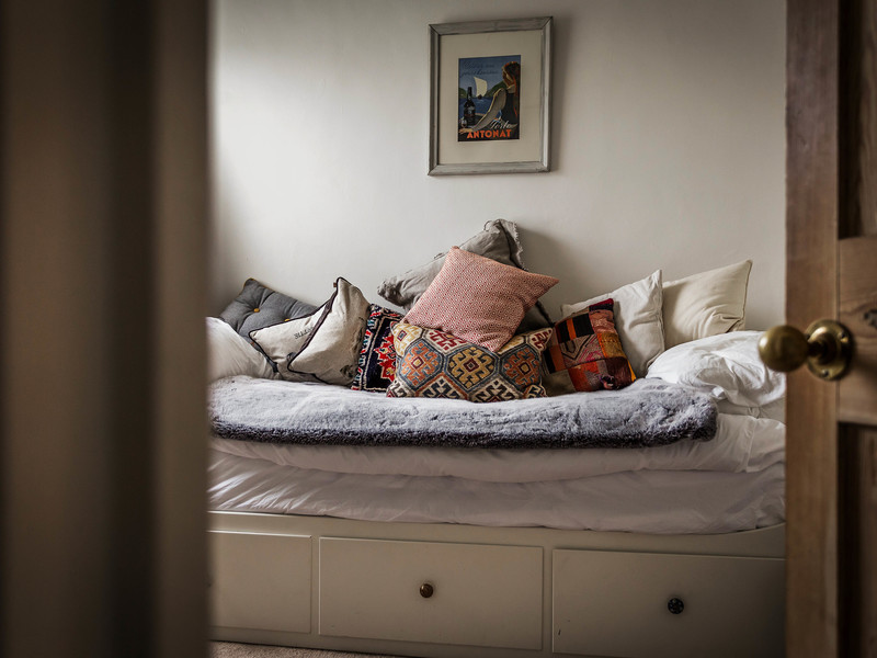 2 bed House - End Terrace For Sale in Reigate, Surrey - 3