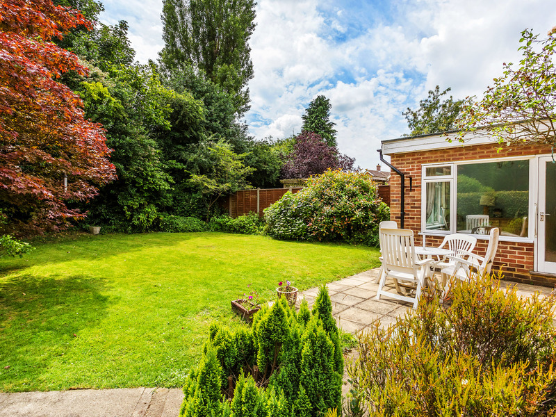 3 bed House - Semi For Sale in Horley, Surrey - 3