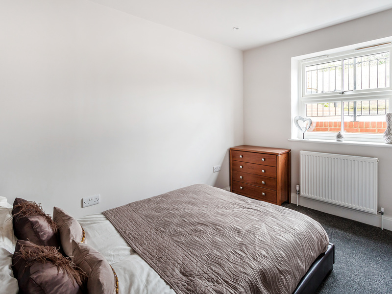 2 bed Apartment For Sale in Reigate, Surrey - 2