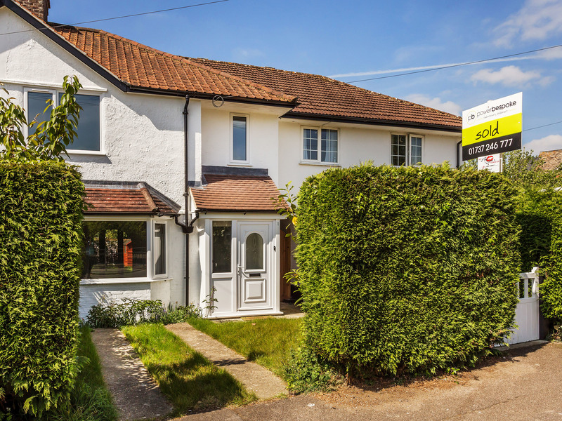 3 Bed House Detached For Sale in Reigate