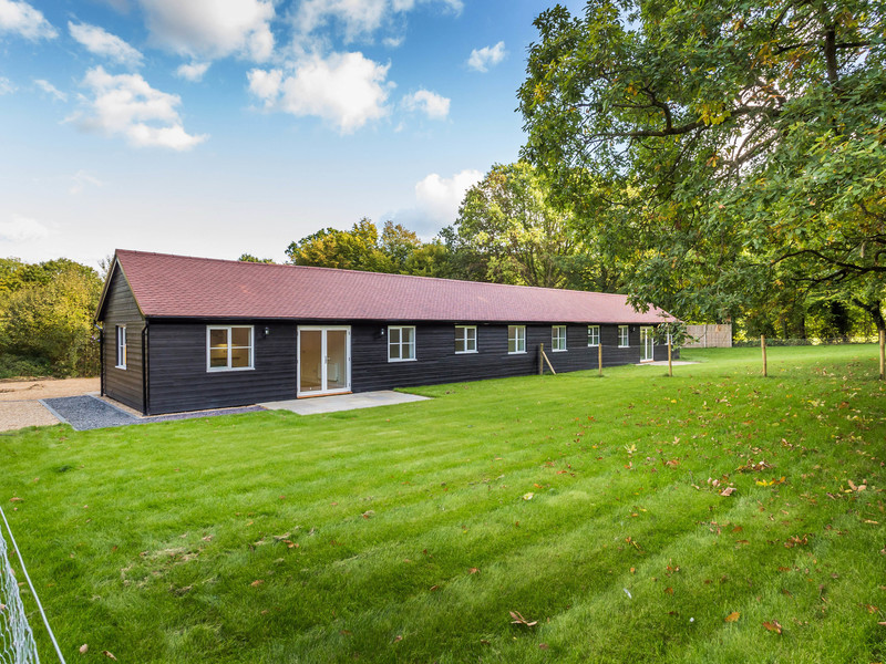 2 bed Bungalow - Detached For Sale in Billingshurst, West Sussex - 2