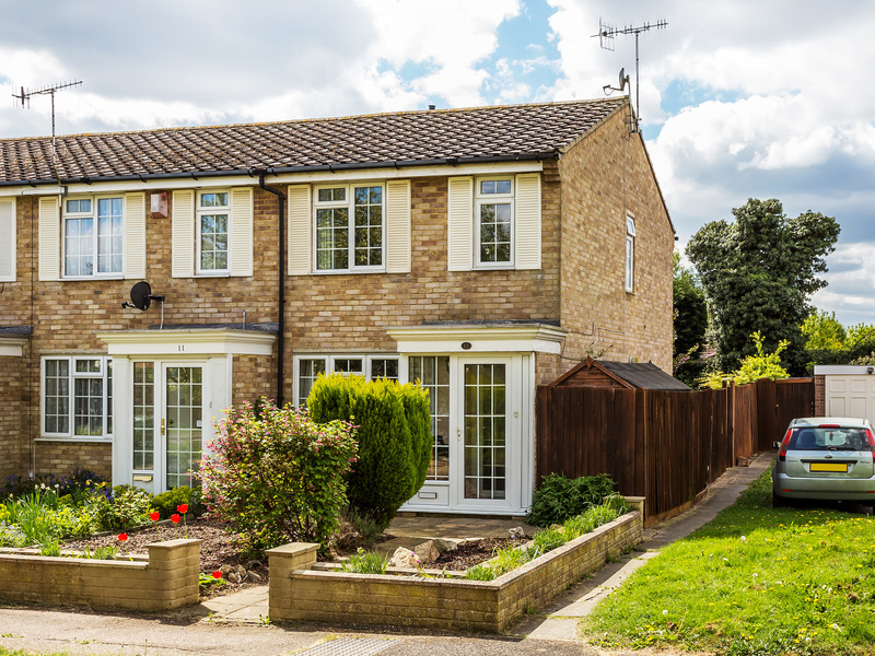 3 Bed House End Terrace For Sale in Horley