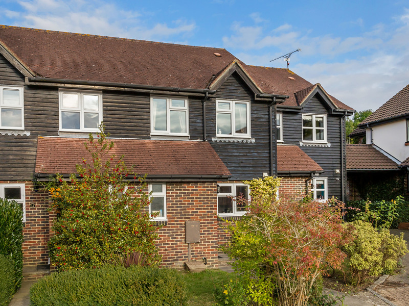 3 bed House - End Terrace For Sale in Horsham, West Sussex