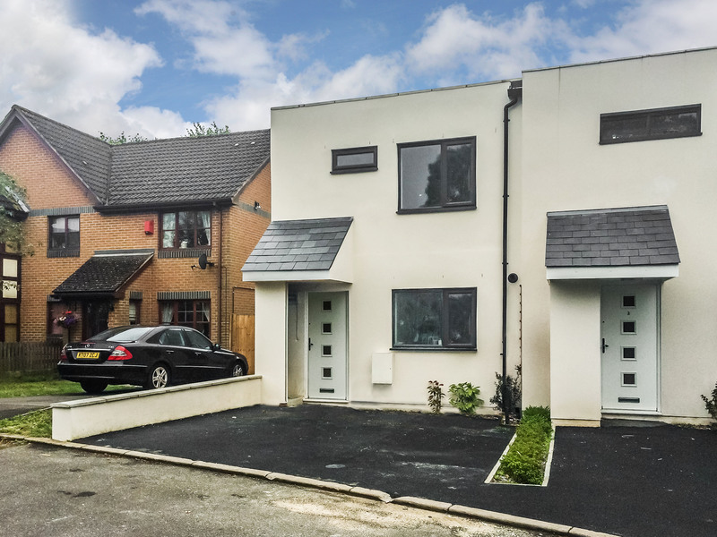 3 bed House - End Terrace For Sale in Caterham, Surrey