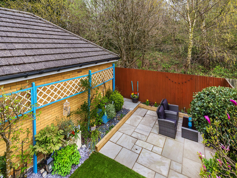 3 bed House - Semi For Sale in Pound Hill, Crawley, West Sussex - 2