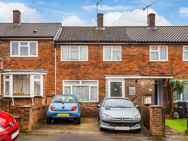 3 Bed House Terrace For Sale in Redhill