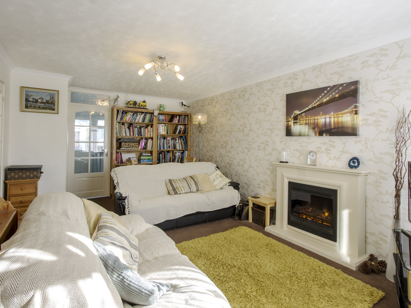 2 bed Bungalow - Semi For Sale in Ferndown, Dorset - 3