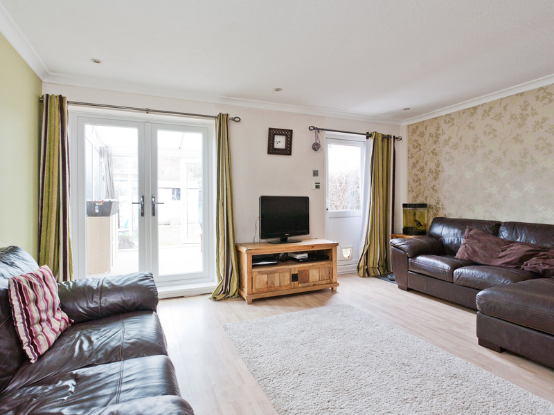 3 Bed House End Terrace For Sale in Banstead