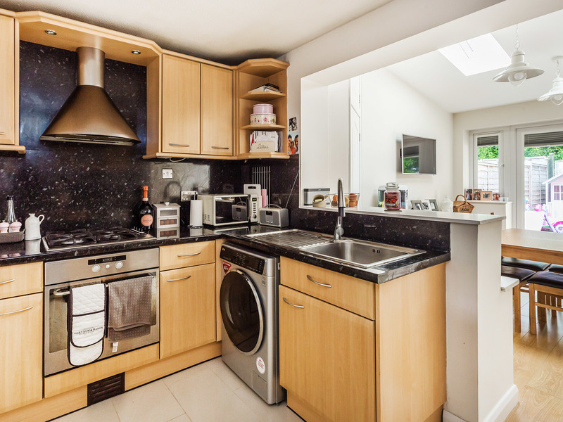 2 Bed House Terrace For Sale in Crawley