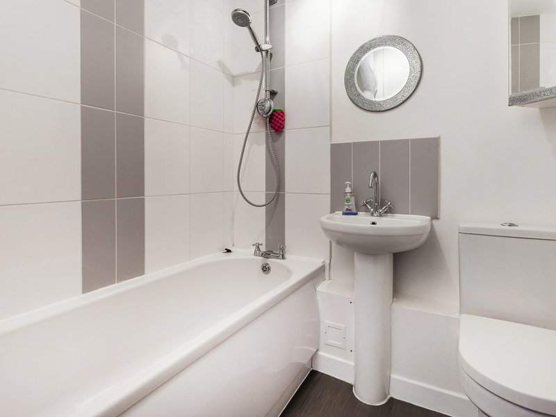 2 Bed House Terrace For Sale in Crawley