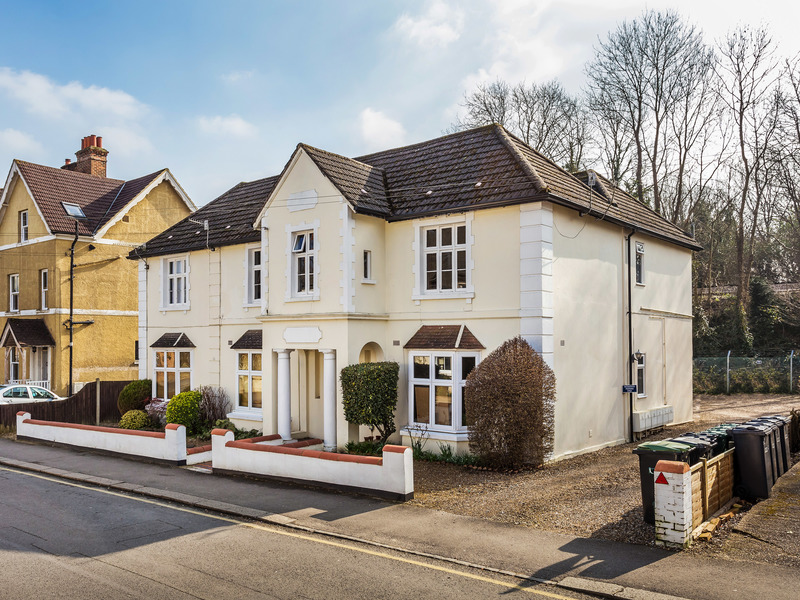 1 Bed Apartment For Sale in Reigate