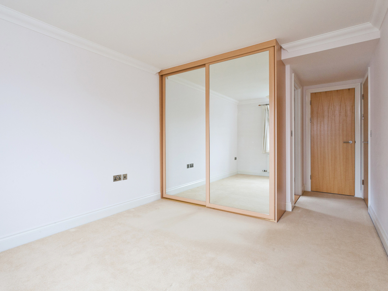 2 bed Apartment For Sale in Caterham, Surrey - 2