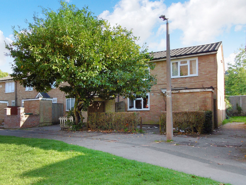 4 bed House - End Terrace For Sale in Redhill, Surrey - 2
