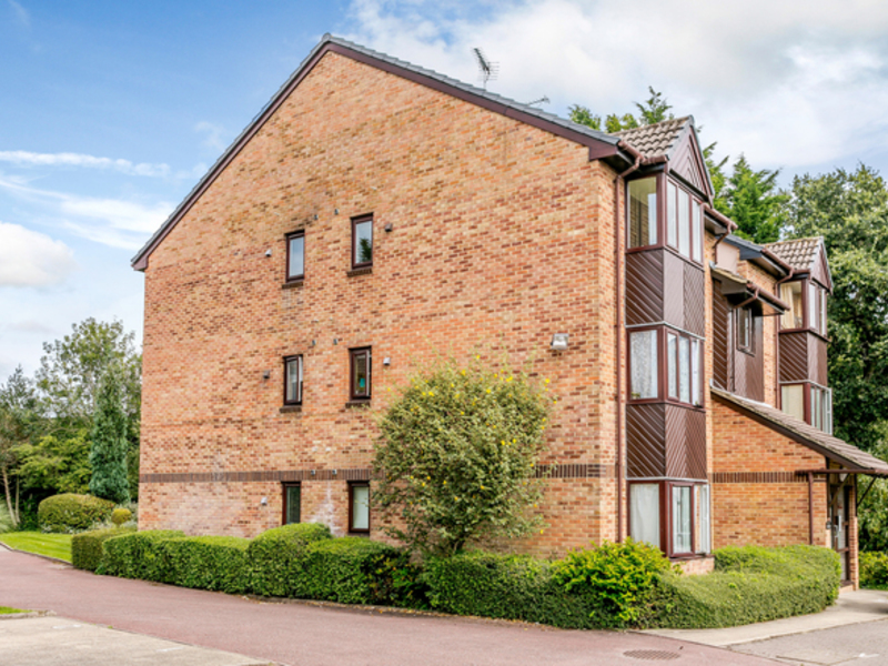 1 bed Studio For Sale in Horsham, West Sussex