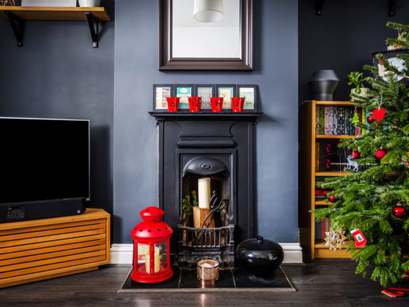 2 bed House - End Terrace For Sale in Caterham, Surrey