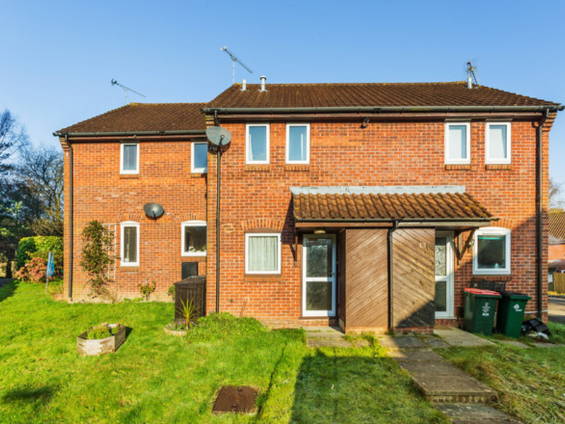 2 Bed House Terrace For Sale in Whyteleafe