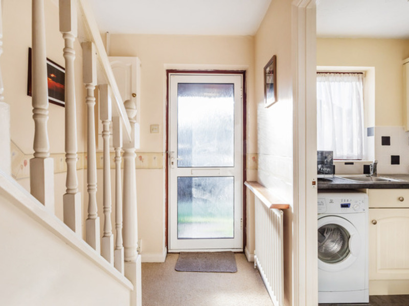 2 bed House - Terrace For Sale in Crawley, West Sussex - 2