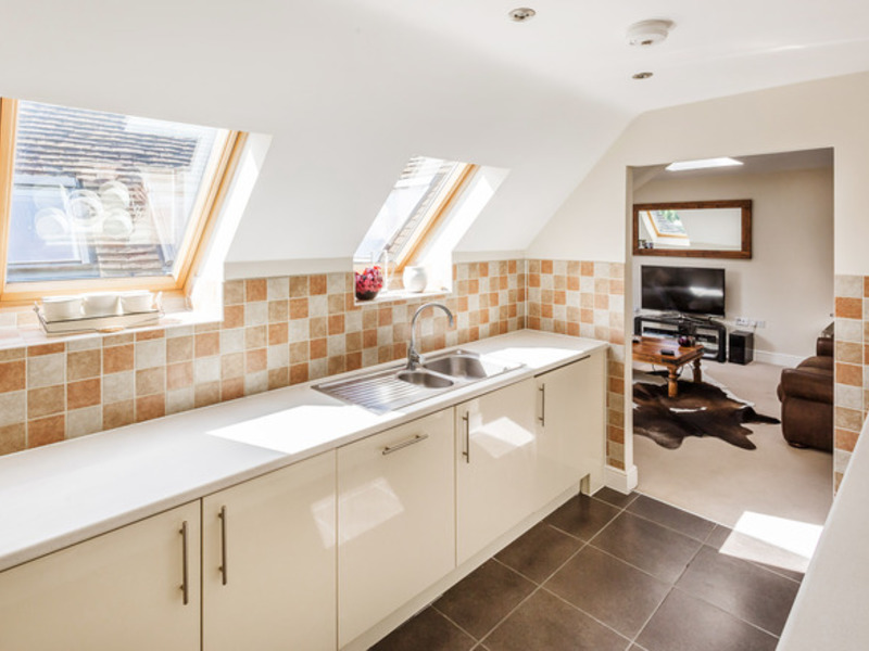 2 bed Apartment For Sale in Redhill, Surrey - 3