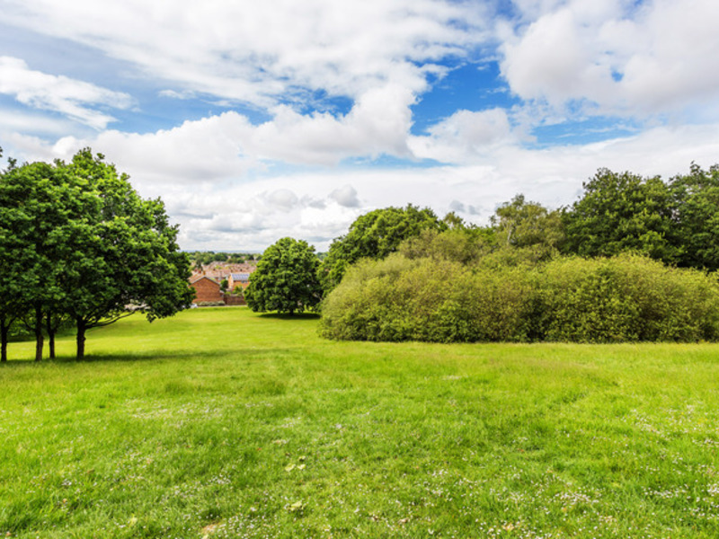3 bed House - Semi For Sale in Crawley, West Sussex - 3